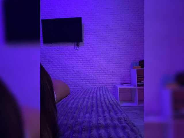 sweetkira25 live cam on BongaCams