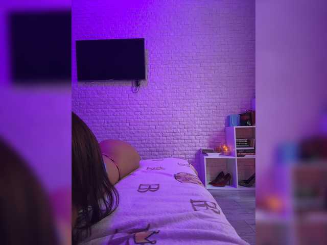 sweetkira25 live webcam show
