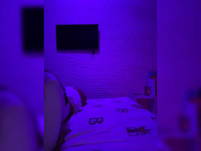 sweetkira25 live cam on BongaCams