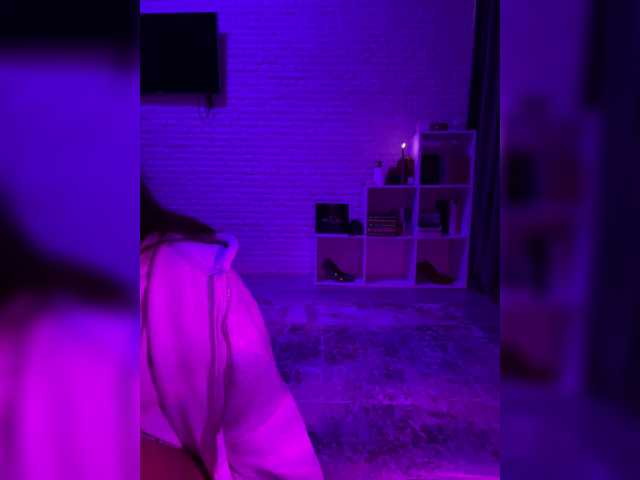 sweetkira25 live cam on BongaCams