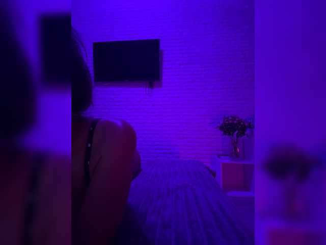 sweetkira25 live cam on BongaCams