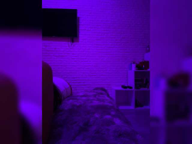 sweetkira25 live sex show