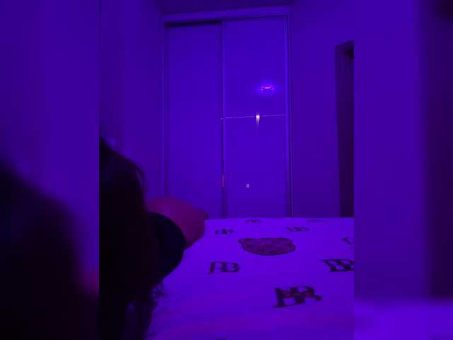 sweetkira25 live cam on BongaCams