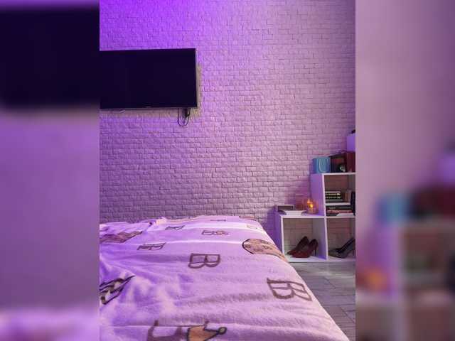 sweetkira25 live webcam show