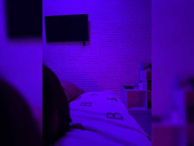 sweetkira25 live cam on BongaCams
