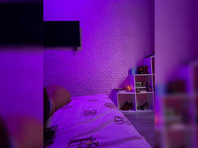 sweetkira25 live cam on BongaCams