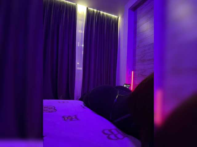 sweetkira25 live cam on BongaCams