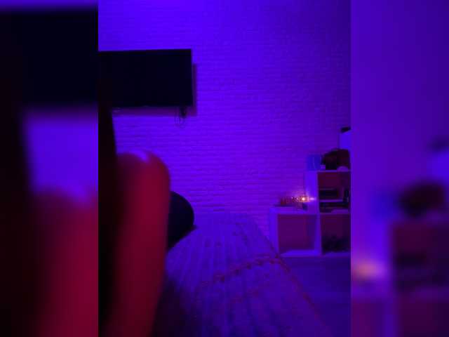 sweetkira25 live cam on BongaCams