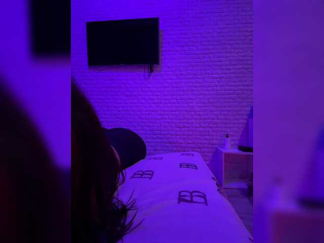 sweetkira25 live cam on BongaCams