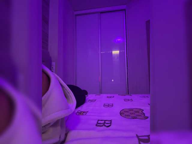 sweetkira25 live cam on BongaCams