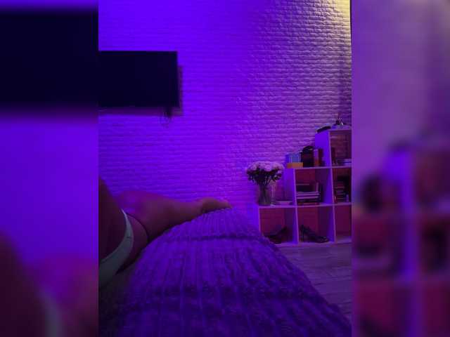 sweetkira25 live cam on BongaCams