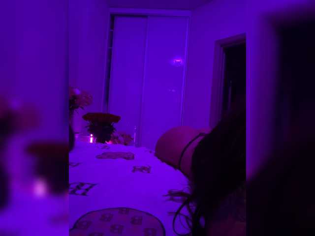 sweetkira25 live cam on BongaCams
