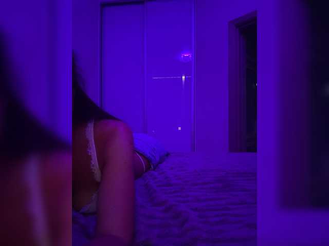 sweetkira25 live cam on BongaCams