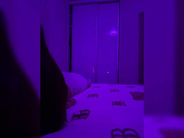 sweetkira25 live cam on BongaCams