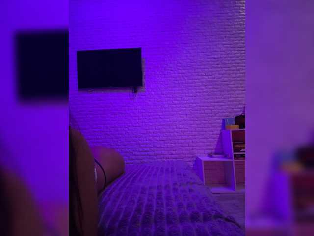 sweetkira25 live cam on BongaCams