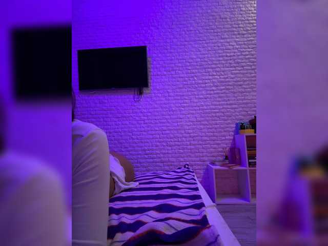 sweetkira25 live cam on BongaCams