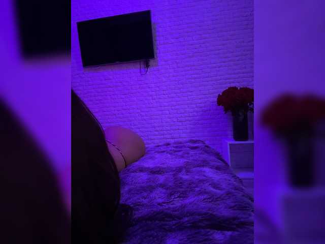 sweetkira25 live sex show