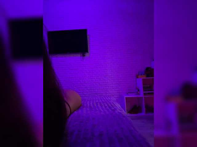 sweetkira25 live cam on BongaCams