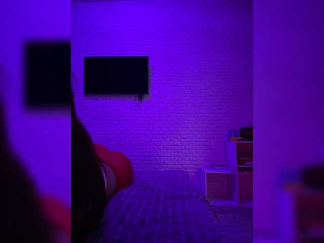 sweetkira25 live cam on BongaCams