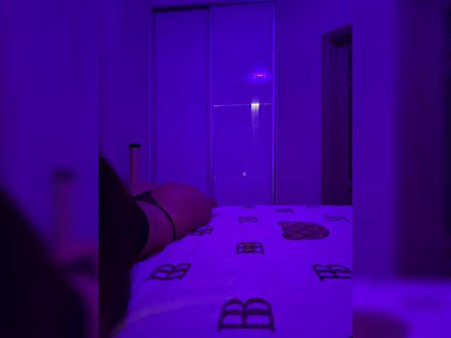 sweetkira25 live cam on BongaCams