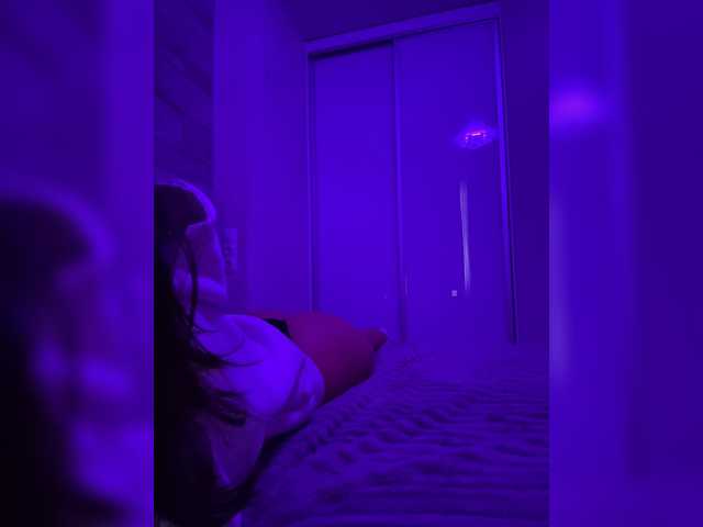 sweetkira25 live cam on BongaCams