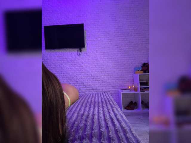 sweetkira25 live webcam show