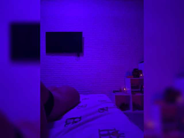 sweetkira25 live webcam show