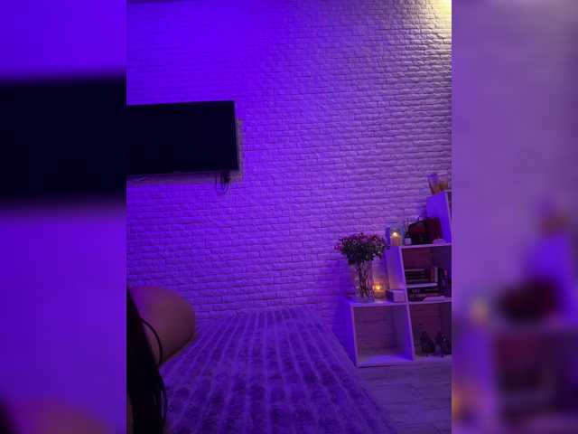 sweetkira25 live cam on BongaCams