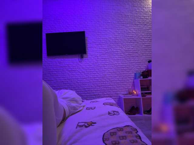 sweetkira25 live webcam show