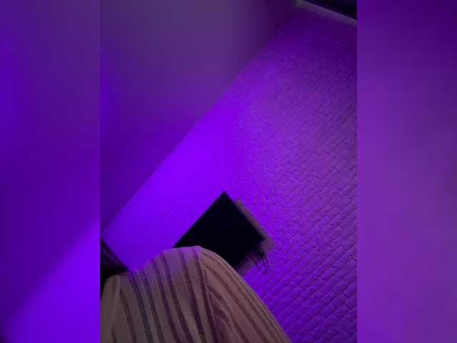 sweetkira25 live cam on BongaCams