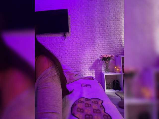 sweetkira25's BongaCams show and profile