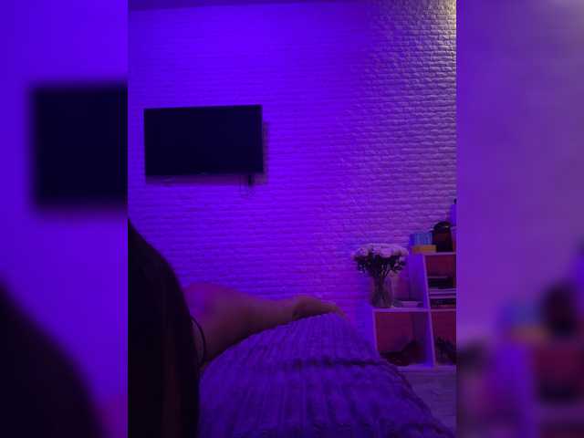 sweetkira25 live cam on BongaCams