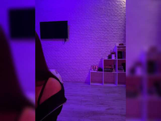 sweetkira25 live cam on BongaCams