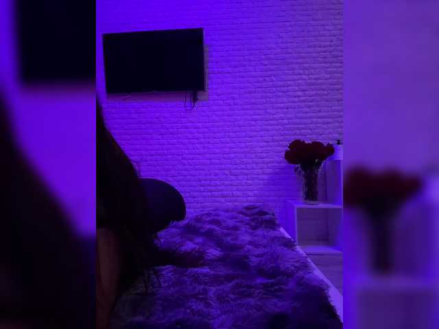 sweetkira25 live cam on BongaCams