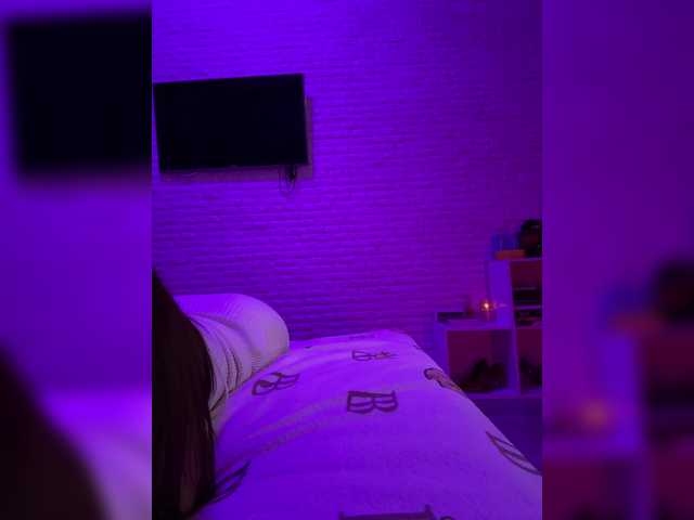 sweetkira25 live webcam show