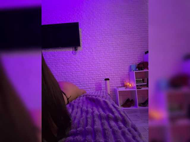 sweetkira25 live cam on BongaCams