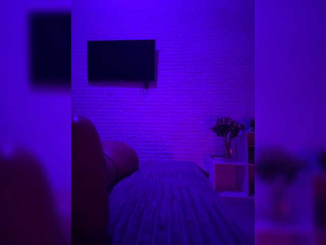 sweetkira25 live cam on BongaCams
