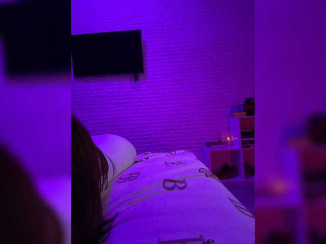 sweetkira25 live cam on BongaCams