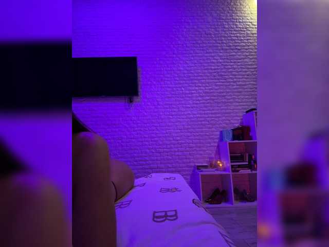 sweetkira25 live webcam show
