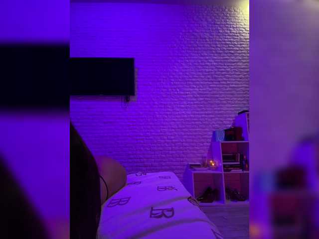sweetkira25 live webcam show