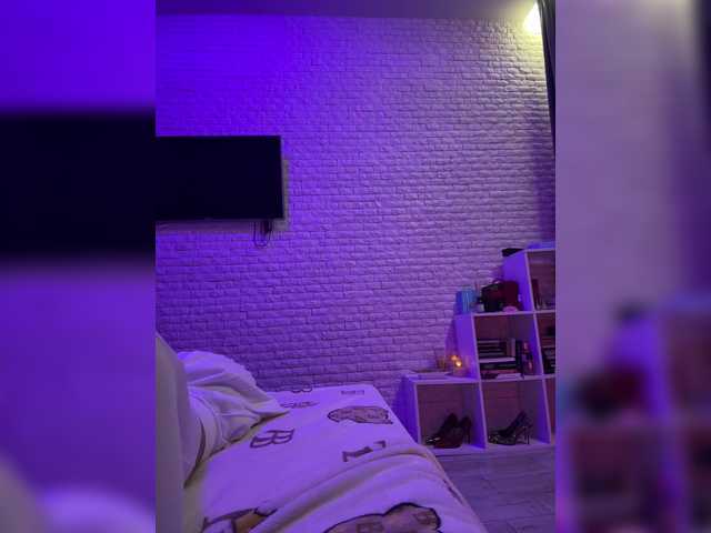 sweetkira25 live webcam show