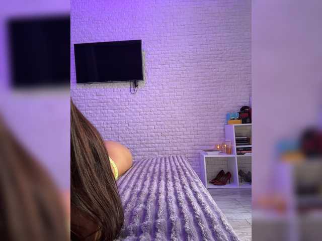sweetkira25 live cam on BongaCams
