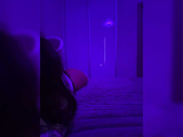 sweetkira25 live cam on BongaCams