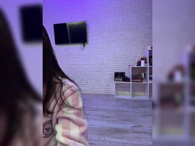 sweetkira25 live cam on BongaCams