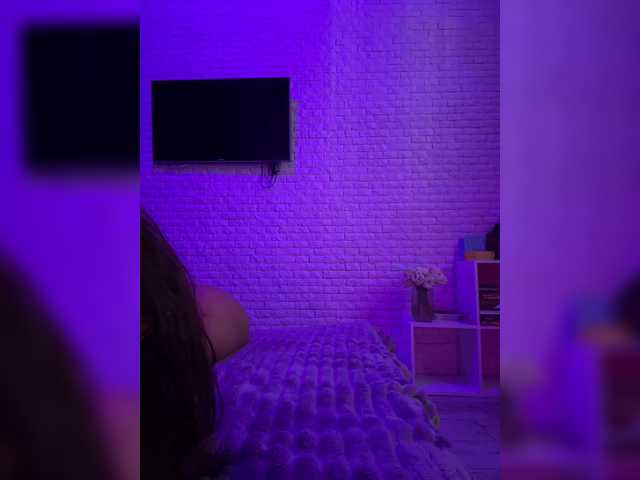 sweetkira25 live cam on BongaCams