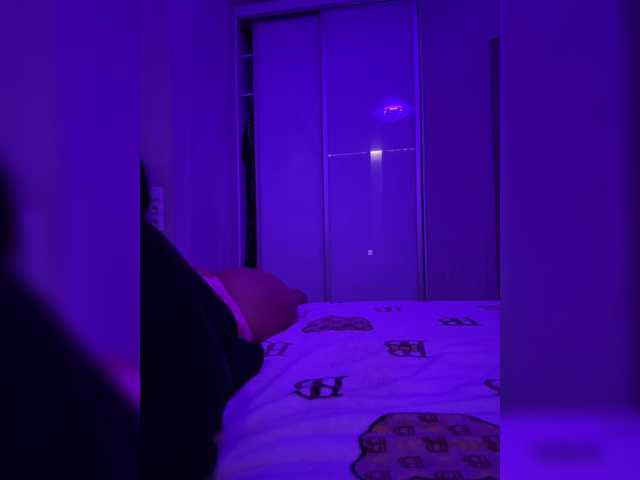 sweetkira25 live cam on BongaCams