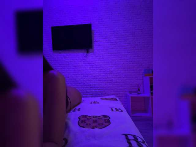 sweetkira25 live cam on BongaCams