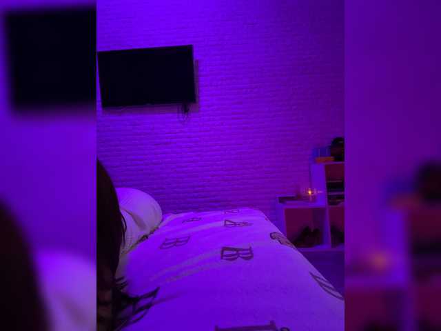 sweetkira25 live cam on BongaCams
