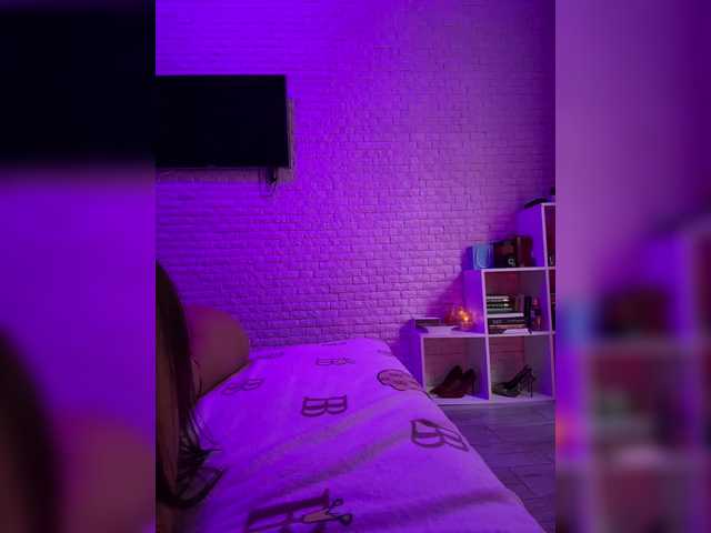 sweetkira25 live webcam show