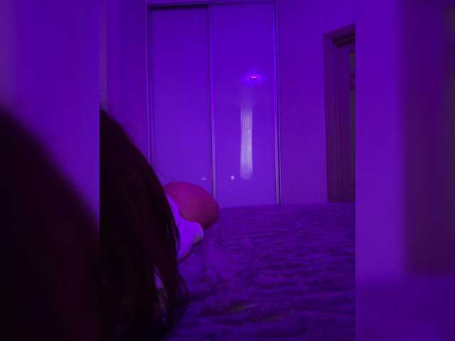 sweetkira25 live cam on BongaCams